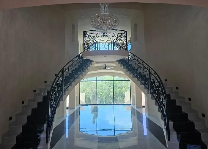 Luxury Near Akumal, 9 Bedrooms-breakfast & Shuttle * Xetna