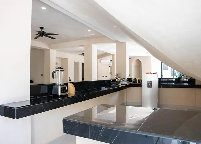 Luxury Near Akumal, 9 Bedrooms-breakfast & Shuttle Pousada Xetna