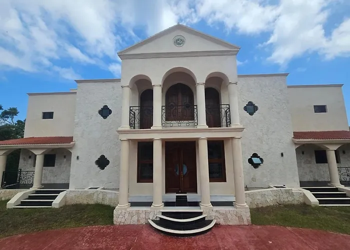 Pousada Luxury Near Akumal, 9 Bedrooms-breakfast & Shuttle
