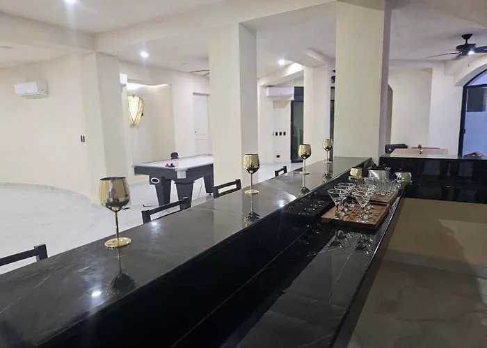 Luxury Near Akumal, 9 Bedrooms-breakfast & Shuttle
